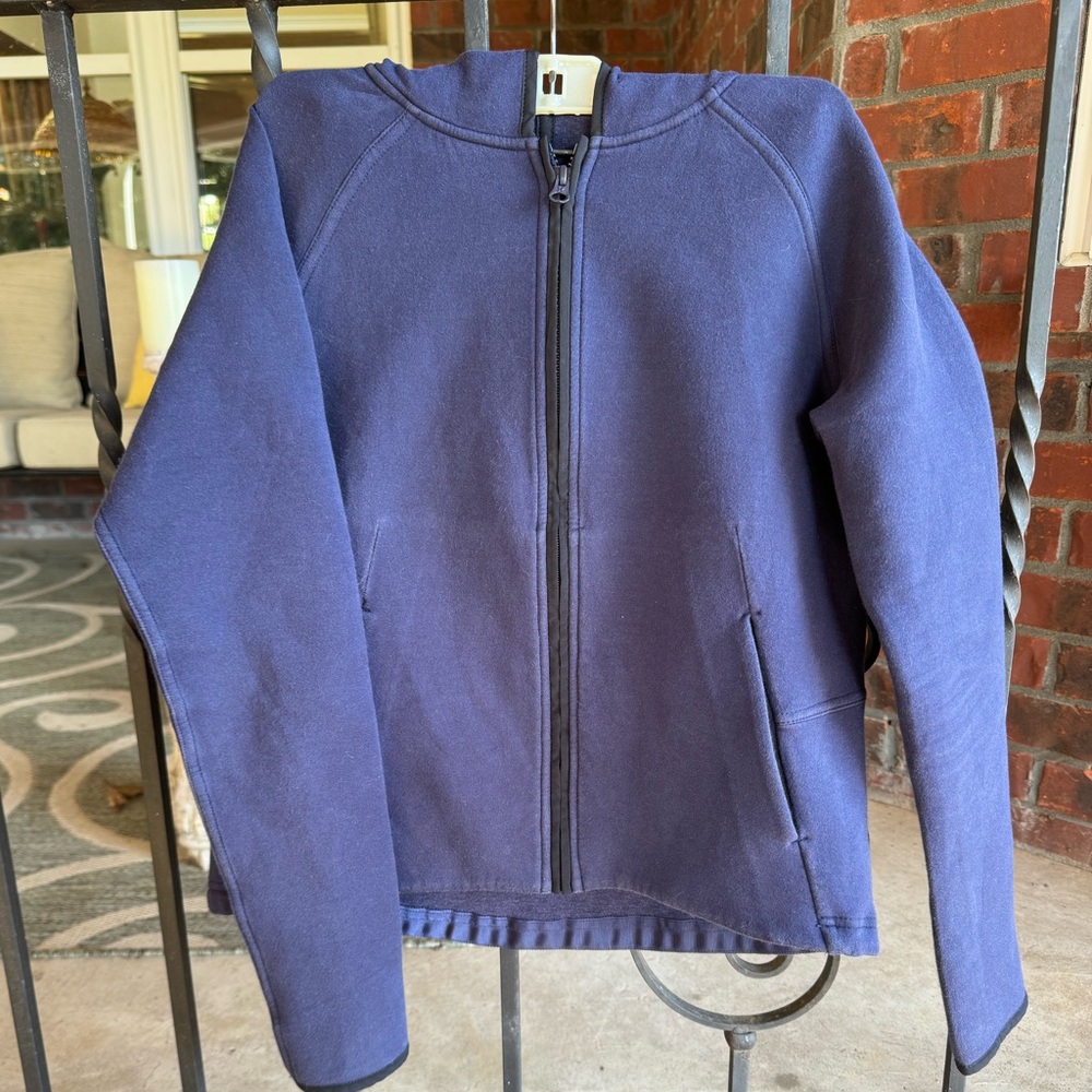 Lululemon Women’s Navy Knit Jacket with Hood Size 6
